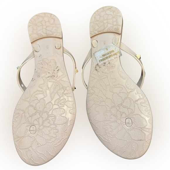 Wild Diva “Joanie” Gold Studded Bow Nude Jelly Thong Sandals Size 5 - Picture 2 of 2